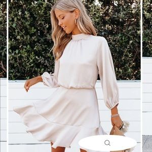 New without tags vici satin dress in champagne